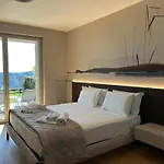 Lejlighed Exclusive Flat On With Panoramic Views Como