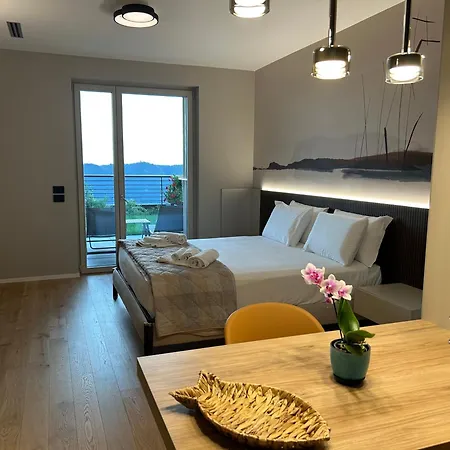 Exclusive Flat On With Panoramic Views