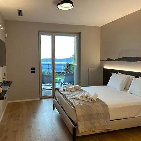 Exclusive Flat On With Panoramic Views * Комо