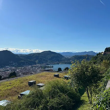 Exclusive Flat On With Panoramic Views Appartement Como